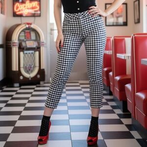 Guess Vintage Checkered Pants 26 Black & White